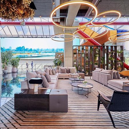 Hyatt Regency Barcelona Tower Hotell L'Hospitalet de Llobregat Eksteriør bilde The Sky Bar