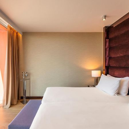 Hyatt Regency Barcelona Tower Hotell L'Hospitalet de Llobregat Eksteriør bilde Deluxe room