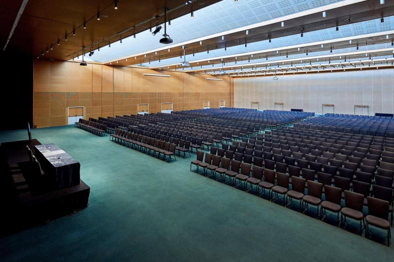 Hyatt Regency Barcelona Tower Hotell L'Hospitalet de Llobregat Eksteriør bilde The conference hall